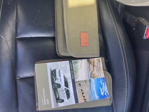 Used 2015 Jeep Grand Cherokee Limited image 23