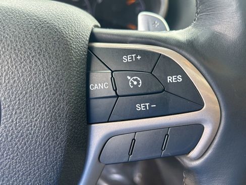 Used 2016 Jeep Grand Cherokee Limited 75th Anniversary image 45