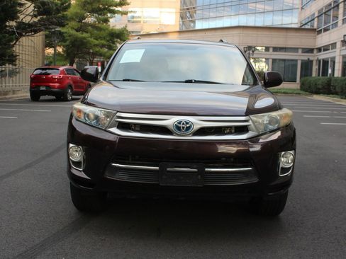 Used 2013 Toyota Highlander Hybrid image 3