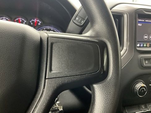 Used 2021 Chevrolet Silverado 2500 Custom w/ Custom Value Package image 16