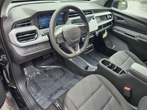New 2027 Chevrolet Bolt LT w/ Comfort Package FWD image 19