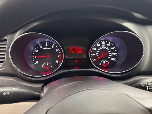 Used 2015 Kia Sedona LX w/ LX Convenience Package image 21