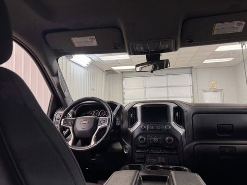 Used 2022 Chevrolet Silverado 2500 LT w/ Convenience Package image 22