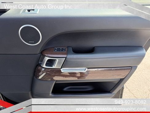 Used 2016 Land Rover Range Rover HSE AWD/4WD image 11