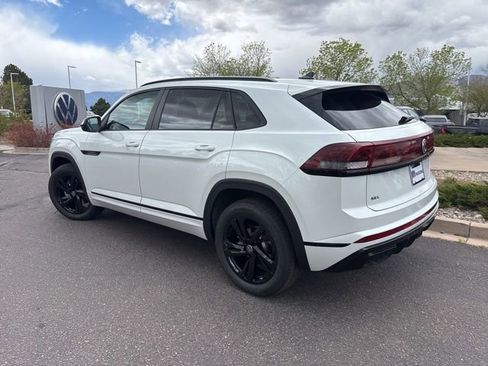 New 2026 Volkswagen Atlas Cross Sport SEL R-Line AWD/4WD image 4