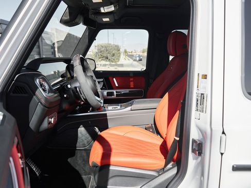 Used 2025 Mercedes-Benz G 63 AMG 4MATIC image 37