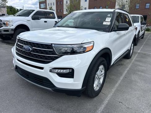 Used 2023 Ford Explorer XLT w/ Equipment Group 202A AWD/4WD image 1