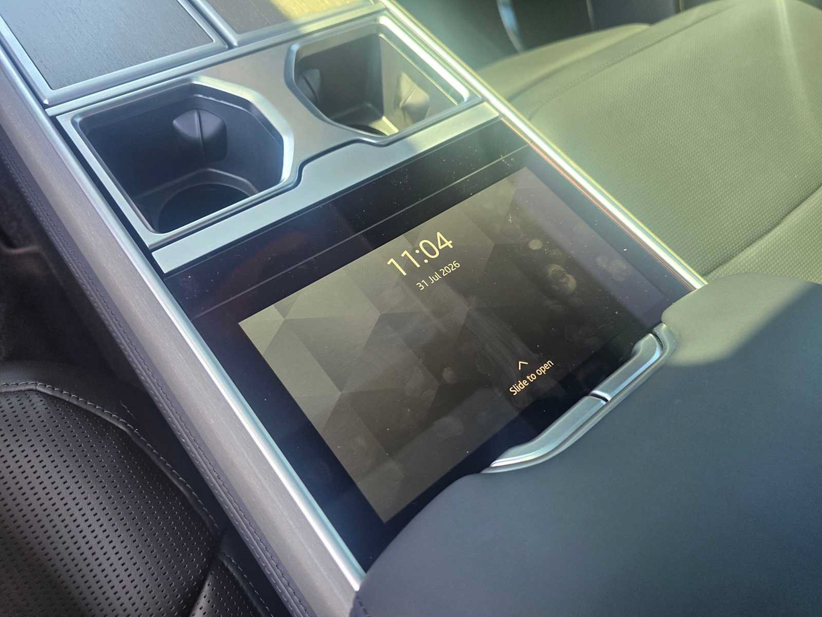 New 2026 Land Rover Range Rover SV AWD/4WD image 22