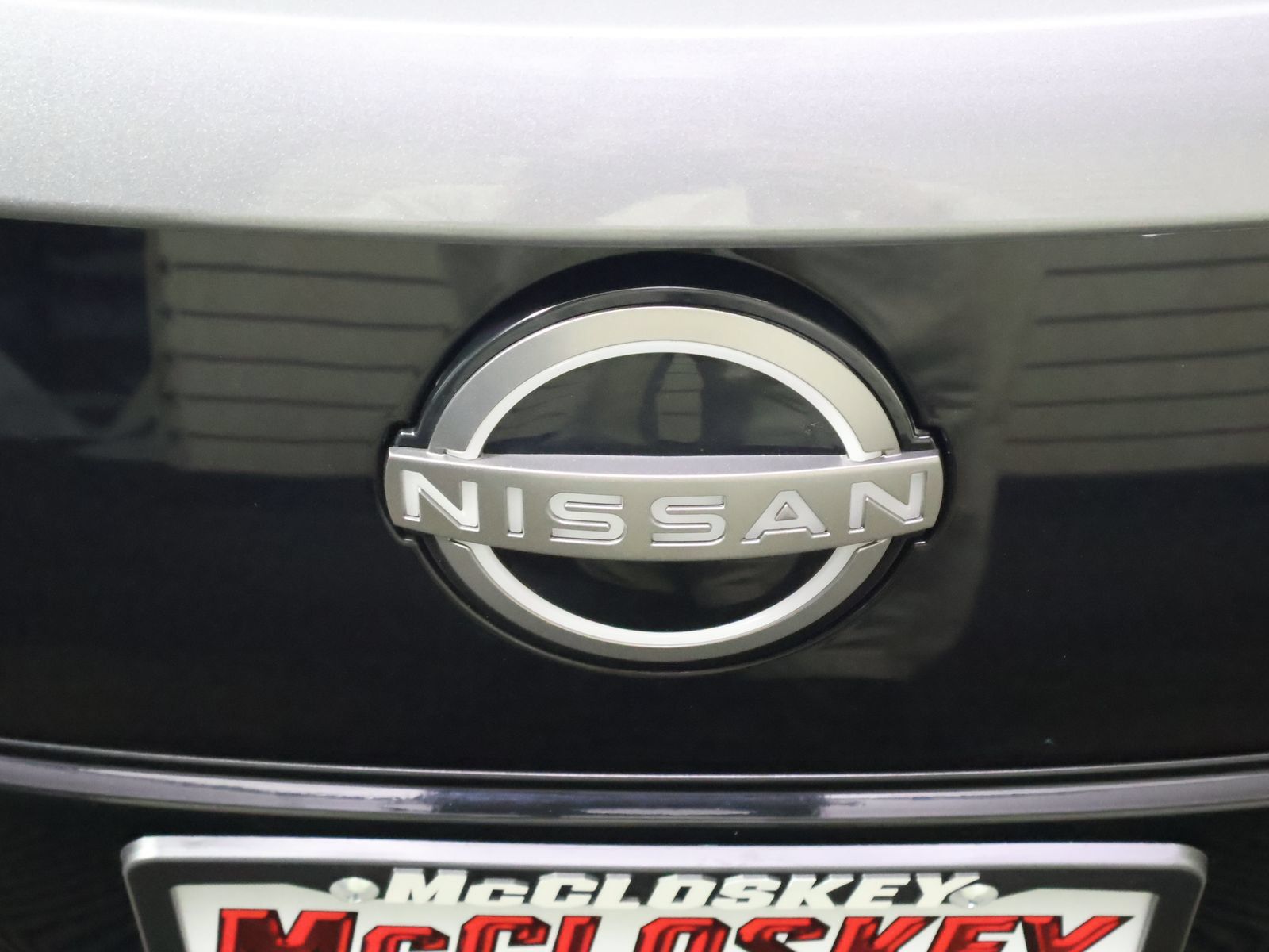 Used 2025 Nissan Leaf S FWD image 17