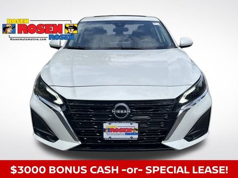 New 2025 Nissan Altima 2.5 SL image 8