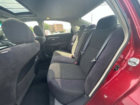 Used 2013 Nissan Altima 3.5 SV image 10