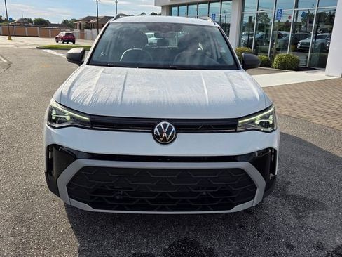 Used 2025 Volkswagen Taos S FWD image 2