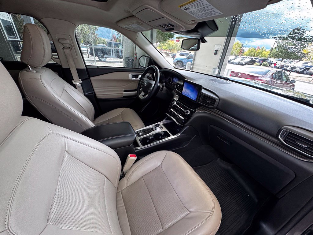 Used 2022 Ford Explorer Limited AWD/4WD image 45