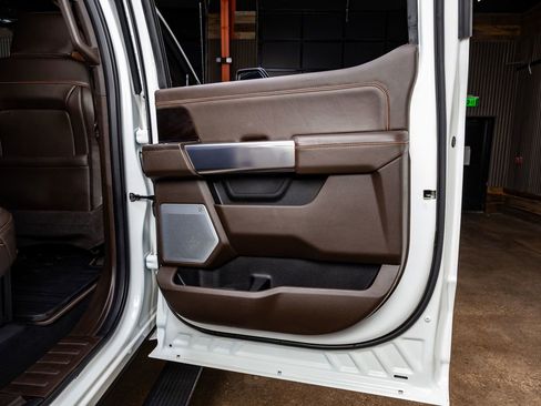 Used 2024 Ford F250 King Ranch w/ Chrome Package image 38