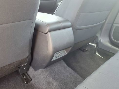 Used 2025 Nissan Altima 2.5 SV FWD image 18