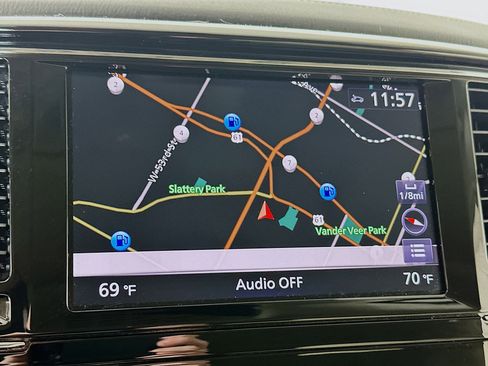 Used 2021 INFINITI QX80 Luxe w/ All-Season Package image 13