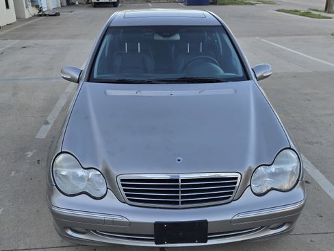 Used 2004 Mercedes-Benz C 320 Sedan image 13