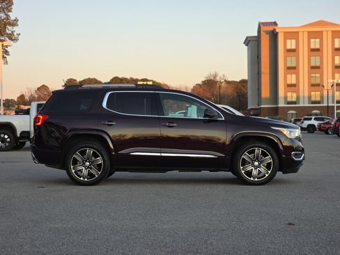 Used 2017 GMC Acadia Denali w/ Technology Package image 8
