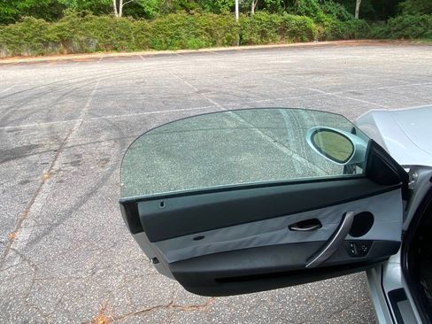 Used 2005 BMW Z4 2.5i RWD image 13