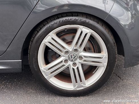 Used 2013 Volkswagen Golf R 4-Door AWD/4WD image 36