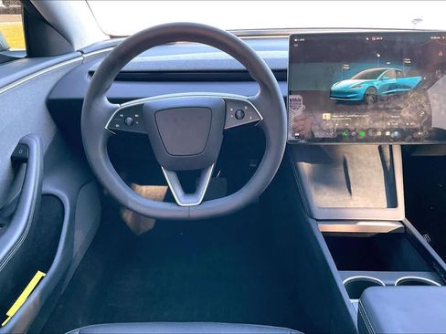 Used 2025 Tesla Model 3 Long Range image 8
