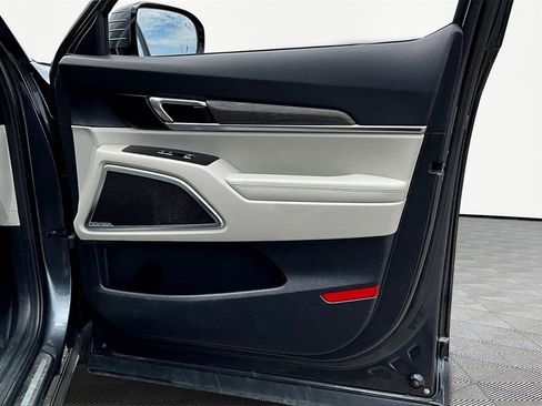 Used 2022 Kia Telluride SX w/ Nightfall Edition Package image 24