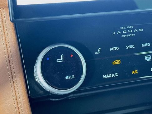 Used 2026 Jaguar F-PACE R-Dynamic S image 23