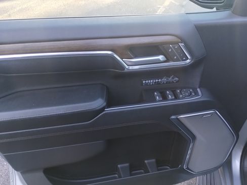 Used 2024 Chevrolet Silverado 1500 High Country image 10