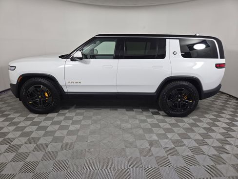Used 2024 Rivian R1S Adventure image 2