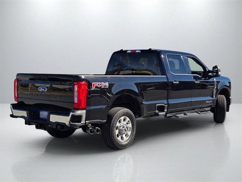 Used 2023 Ford F350 XLT w/ FX4 Off-Road Package image 4