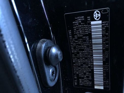 Used 2025 Toyota Corolla LE image 27