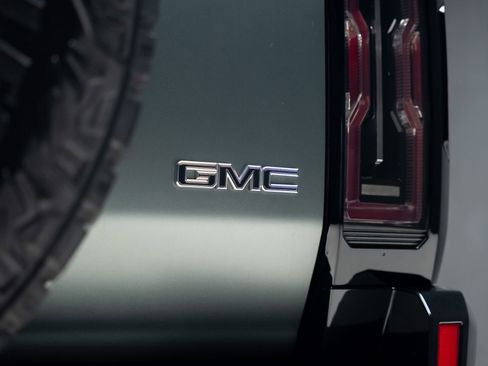 Used 2024 GMC Hummer EV 3X w/ Extreme Off-Road Package AWD/4WD image 32