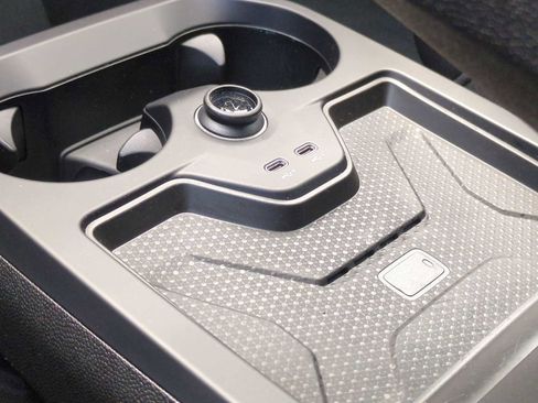 New 2025 BMW iX xDrive50 image 33