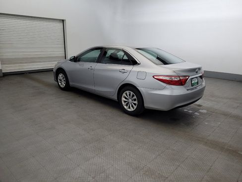 Used 2016 Toyota Camry LE FWD image 3