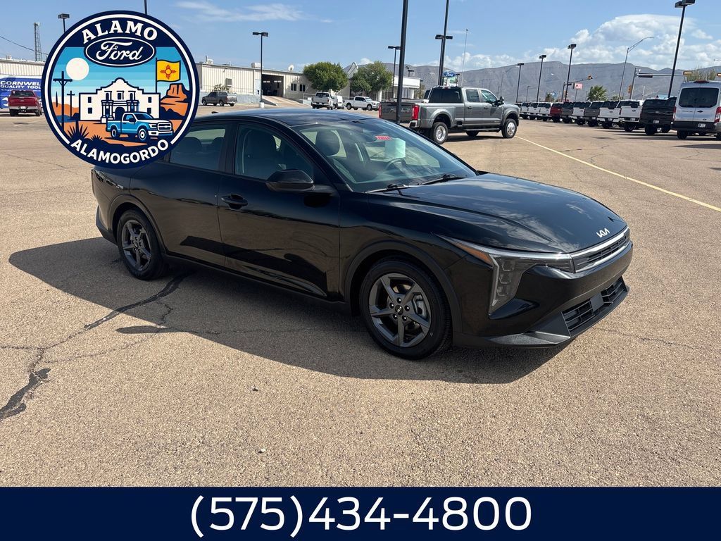 Used 2025 Kia K4 FWD image 7