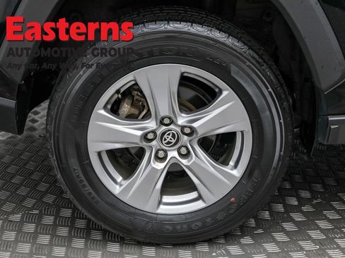 Used 2024 Toyota RAV4 XLE image 28