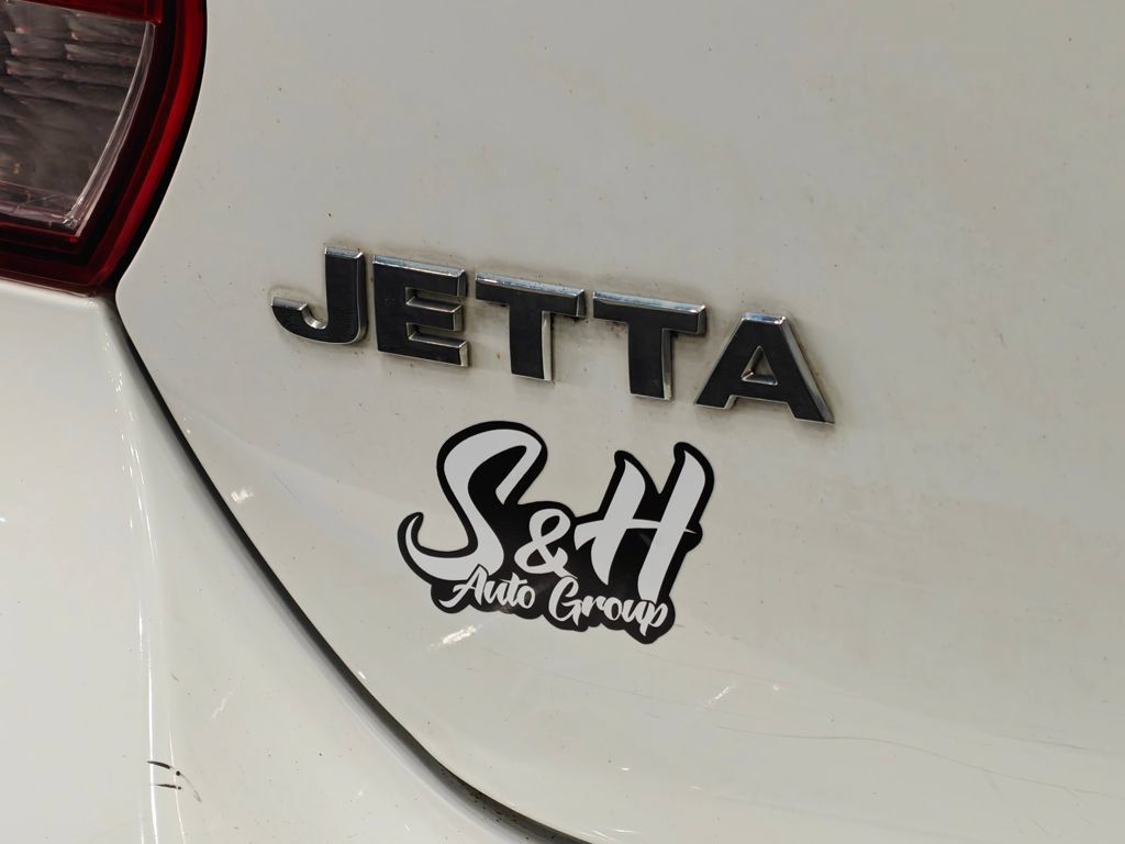 Used 2013 Volkswagen Jetta TDI FWD image 32