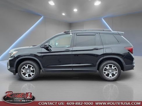 Used 2023 Honda Passport TrailSport image 7