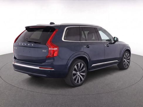 Used 2024 Volvo XC90 B5 Plus AWD/4WD image 4