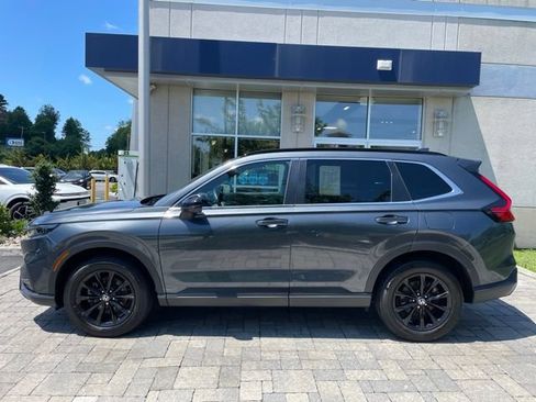 Used 2025 Honda CR-V Sport image 3