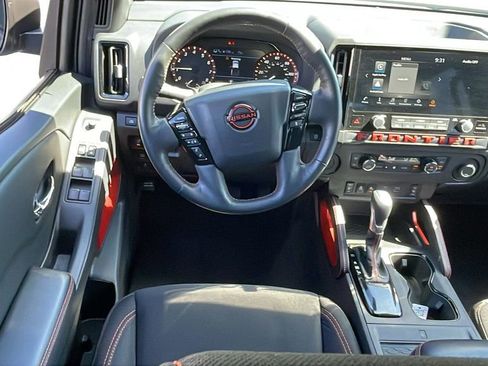 Used 2025 Nissan Frontier Pro-X w/ Pro Convenience Package RWD image 14