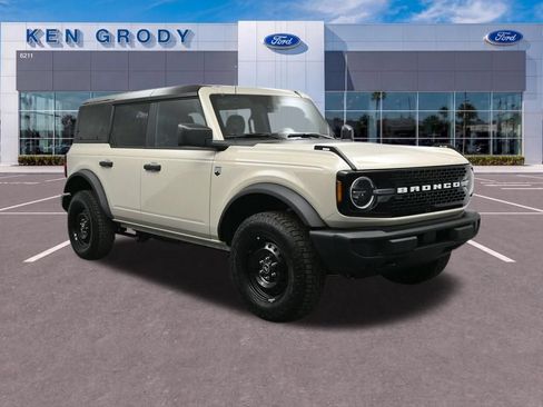 New 2026 Ford Bronco Big Bend AWD/4WD image 1