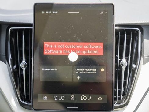 Used 2026 Volvo XC60 B5 Ultra w/ Protection Package Premier image 20