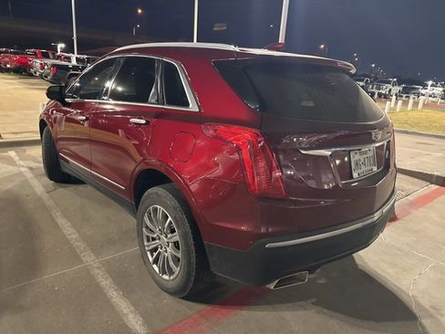 Used 2017 Cadillac XT5 Luxury w/ Driver Awareness Package image 3
