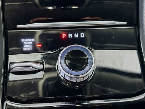 Used 2023 Jeep Grand Cherokee Limited w/ Black Appearance Package image 16