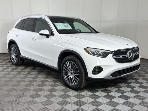 Used 2026 Mercedes-Benz GLC 300 4MATIC image 7