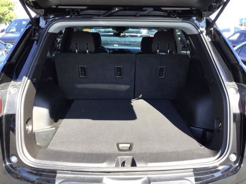 Used 2021 Chevrolet Blazer LT FWD image 4