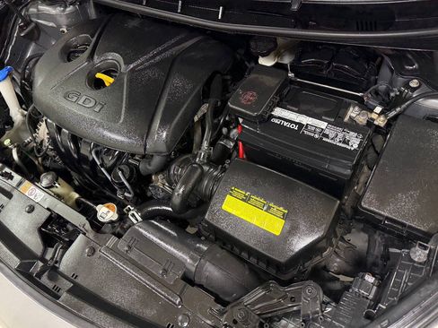 Used 2016 Hyundai Elantra GT w/ Option Group 03 FWD image 70