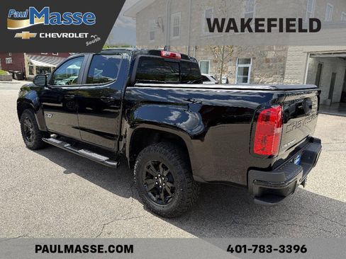 Used 2022 Chevrolet Colorado Z71 w/ Z71 Midnight Edition AWD/4WD image 4