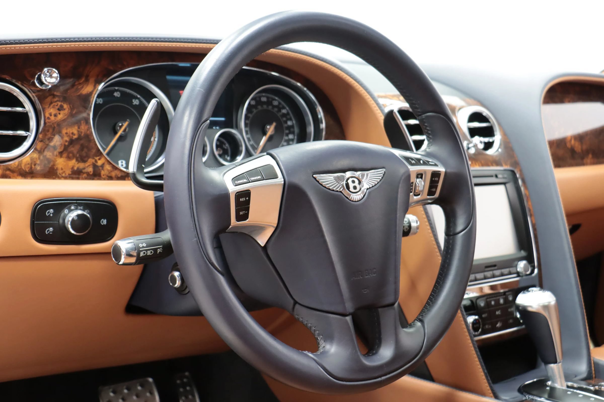 Used 2016 Bentley Flying Spur V8 AWD/4WD image 11